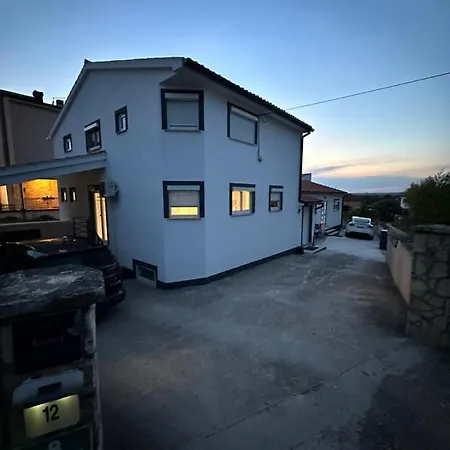 Apartment Stinjan Pula