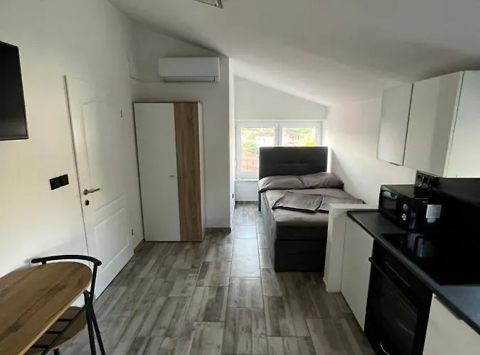 Apartamento Stinjan