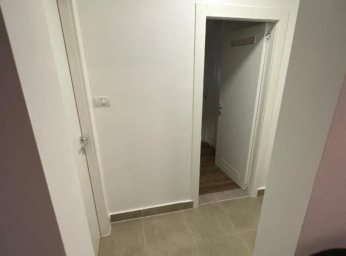 Stinjan Apartment *